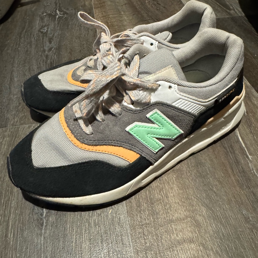 New Balance Men's Gray, Black, and Orange Sneakers